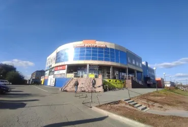 Отдельно стоящее здание ТЦ "Новый Восточный"