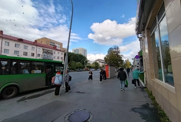 Сдам торговое помещение 63.9 м² Мельникайте 101