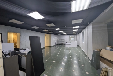 Торговое, 210 м² ул.Широтная 112 