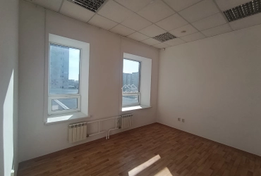 Офис 15 кв.м. ул.Таврическая 9 стр 15